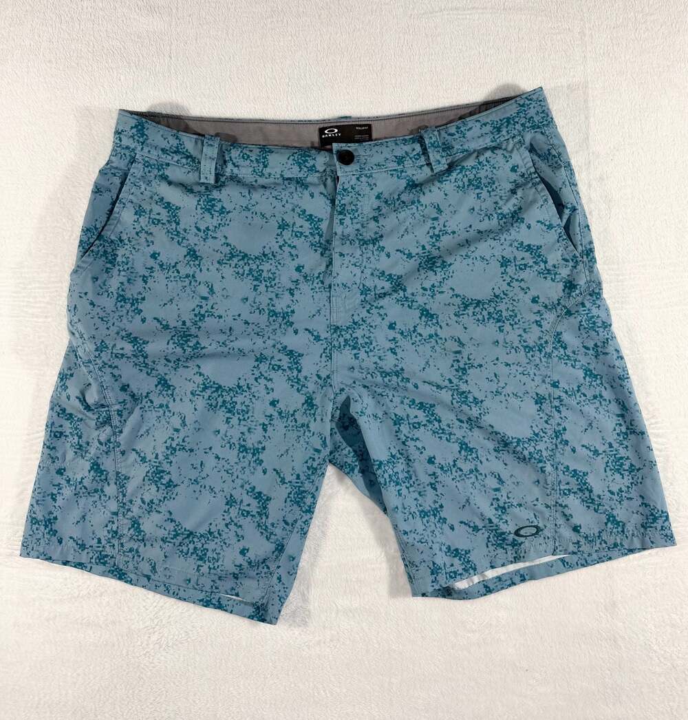 Oakley Golf Reduct Mens Digital Camo Lightweight Shorts Size 38